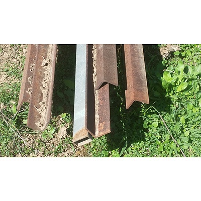 Lot 15 - Assorted Lengths of 50mm Angle Iron