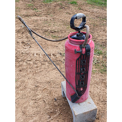 Lot 70 - Chapin Hand Pump Industrial Concrete Sprayer