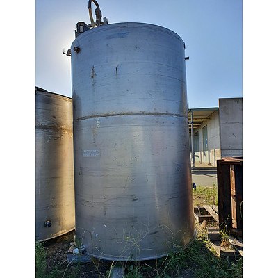 Large Stainless Steel Liquid Storage Tank Approx. 5000L