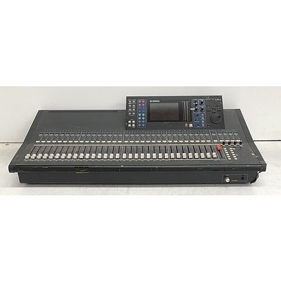 Yamaha LS9-32 Digital Mixing Console