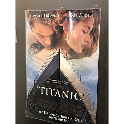 Titanic movie poster