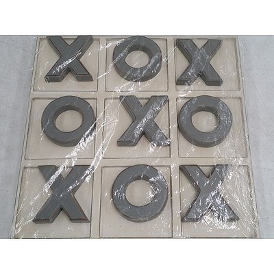 Noughts & Crosses Coffee Table Board Game