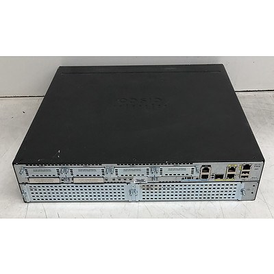Cisco (CISCO2921/K9) 2900 Series Integrated Services Router