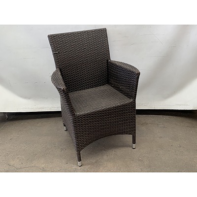 Royale Outdoors Single Contemporary Outdoor Chair