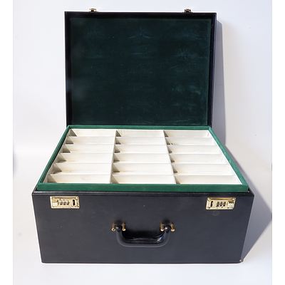 Travelling Sunglasses Display Case with Four Internal Trays