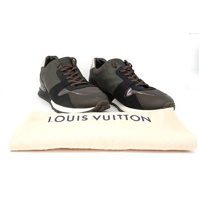 Louis Vuitton Runaway Sneakers, Size 10
