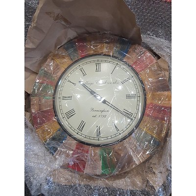 Distressed Timber Hanging Wall Clock  *Brand New*