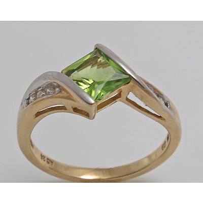 9ct Gold Peridot & Diamond Ring
