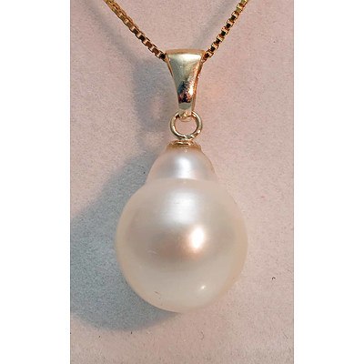 9ct White Gold Pearl Pendant