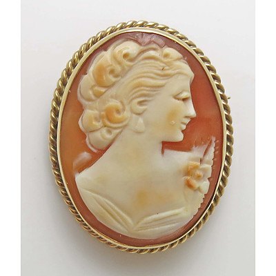 Vintage 9ct Gold Shell Cameo Brooch-Pendant