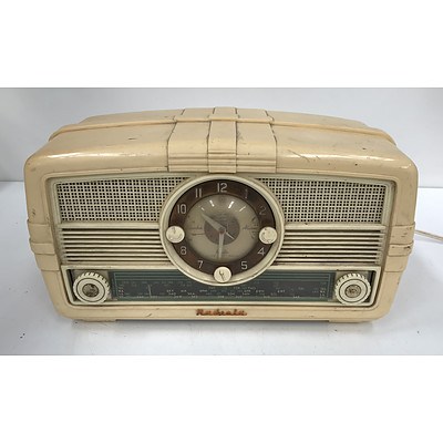 Vintage Radiola Radio