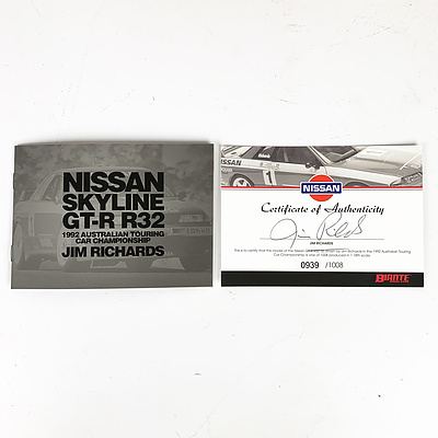 AUTOart 1992 Nissan Skyline GT-R R32 (930/1008) 1:18 Scale Model Car