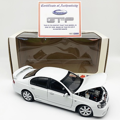 Biante Ford Performance Vehicle GT-P Winter White 79/2000 1:18 Scale Model Car