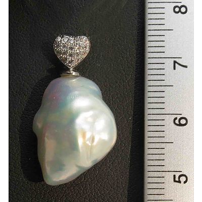 Unique Large Pearl Pendant With Cz-Set Silver Mount