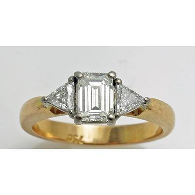 18ct Gold 3 Stone Diamond Ring - Total Diamond Weight = 0.80Cts (Est)