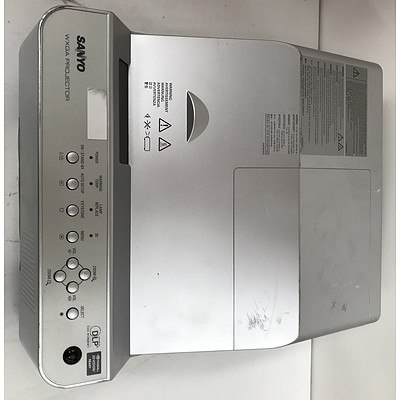 Sanyo PDG-DWL2500 WXGA Projector
