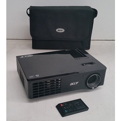 Acer (X1161) SVGA DLP Projector