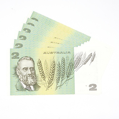 Seven Consecutively Numbered Australian Johnston/ Fraser $2 Notes, LLT113225-LLT113232