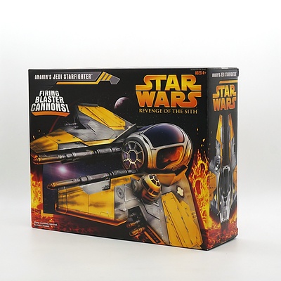  Hasbro 2005 Star Wars Revenge of the Sith Anakin's Jedi Starfighter, New Old Stock