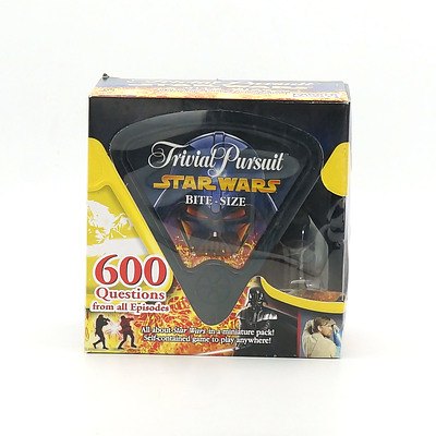  Hasbro 2005 Star Wars Trivial Pursuit Bite Size, New Old Stock