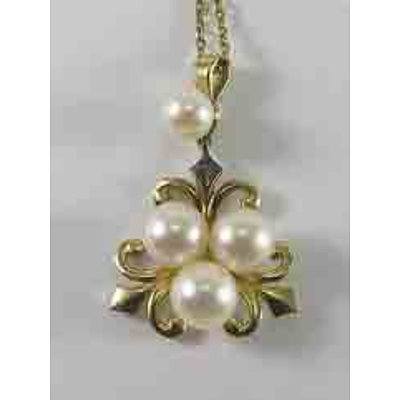 Mikimoto 14ct Gold Necklace