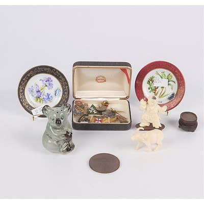 Selection of Vintage Collectables