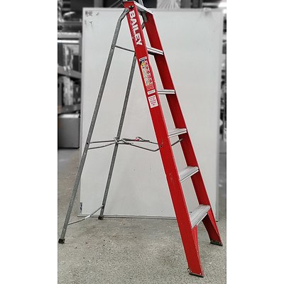 Bailey Six Rung Ladder