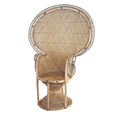 Fabulous Vintage Rattan Peacock Chair