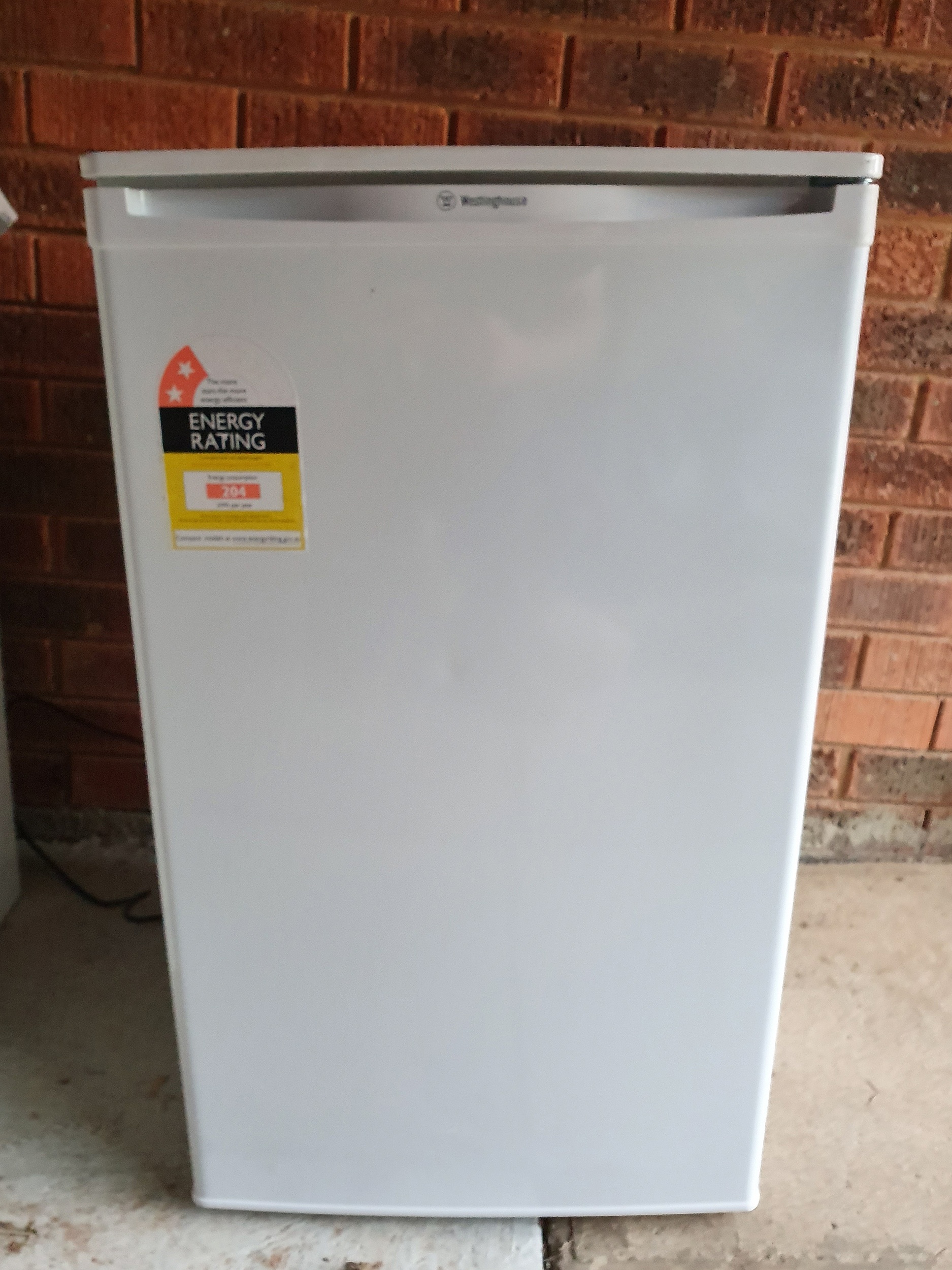 Westinghouse Bar Fridge Lot 1128499 ALLBIDS