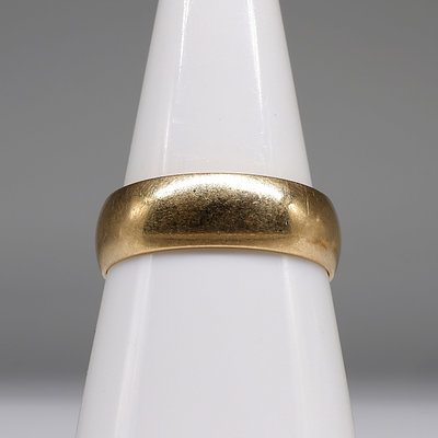9ct Yellow Gold Wedding Ring, 4.4g