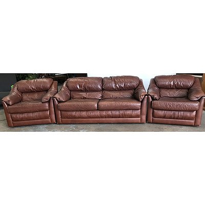 Maran leather lounge Suite