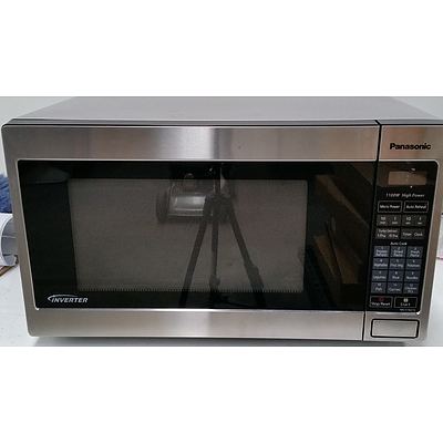 Panasonic NN-ST657S 1100W Inverter Microwave Oven