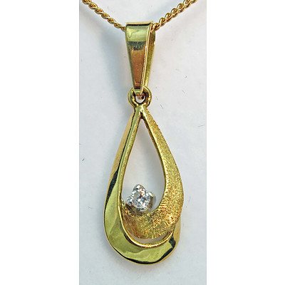 18ct Gold Diamond Pendant