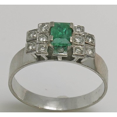 Natural Emerald & Diamond Ring