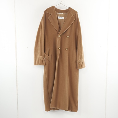 Cashmere Ladies Full Length Coat by Max Mara, Size Small
