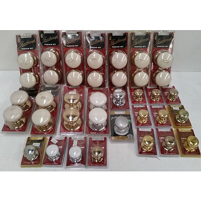 Gainsborough Passage Sets, Wardrobe and Cabinet Knobs - Lot of 26 - New