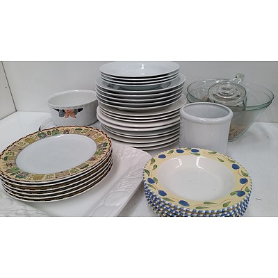 Selection of Cookware and Homewares