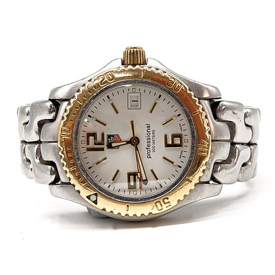Genuine Tag Heuer Model WT1250 Professional 200m Gents Midsize Quartz Watch with 18K Gold Bezel