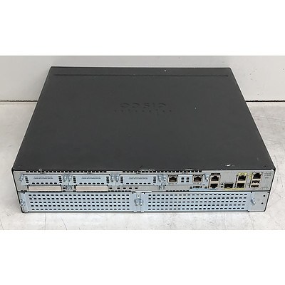 Cisco (CISCO2951/K9 V04) 2900 Series Integrated Services Router