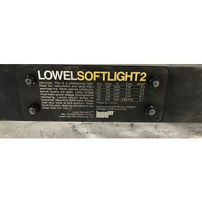 Lowel Softlight2 Adjustable Photography Light