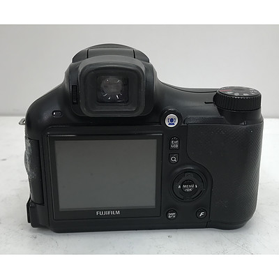 Fujifilm FinePix S6500fd Digital Camera