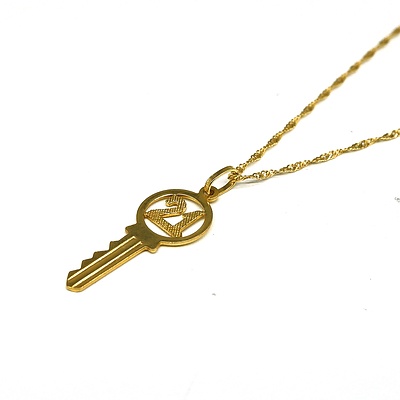 9ct Yellow Gold Twisted Rope Chain with 9ct Gold Key Pendant, 1.4g