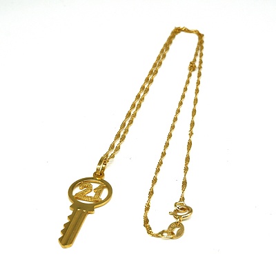9ct Yellow Gold Twisted Rope Chain with 9ct Gold Key Pendant, 1.4g
