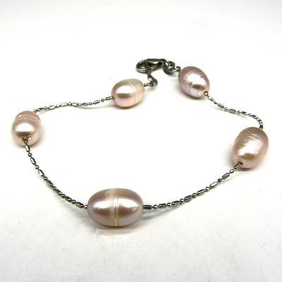 White Gold Plated and Freshwater Pearl Braclet