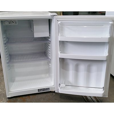 Fisher and Paykel 120 Litre Bar Fridge