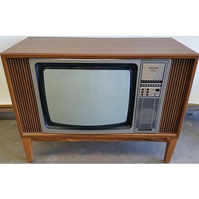 1970's Sanyo Cabinet TV