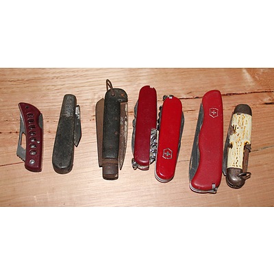 Seven Vintage Pocket Knives