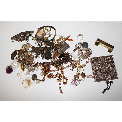 Collection of Vintage Costume Jewellery