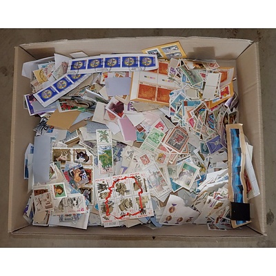 Large Collection of Assorted Stamps