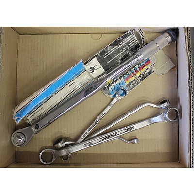 Motor Pro Adjustable Torque Wrench and Four Sidchrome Ring Spanners